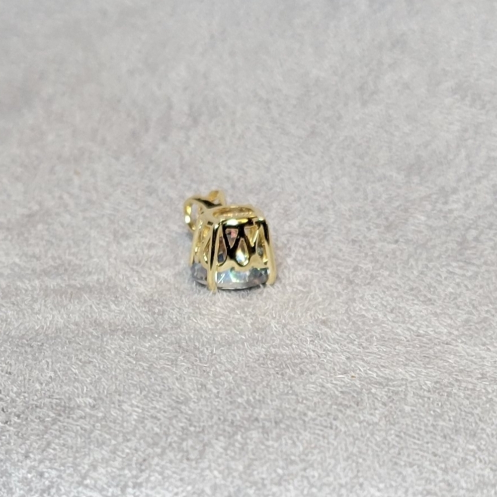 Elegant 14K Yellow Gold Neptune Topaz Pendant - Picture 6 of 14